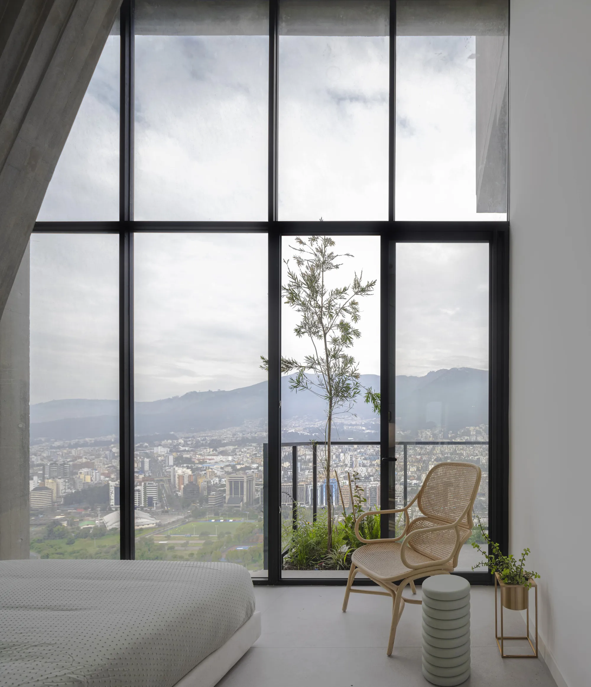 IQON — view 9